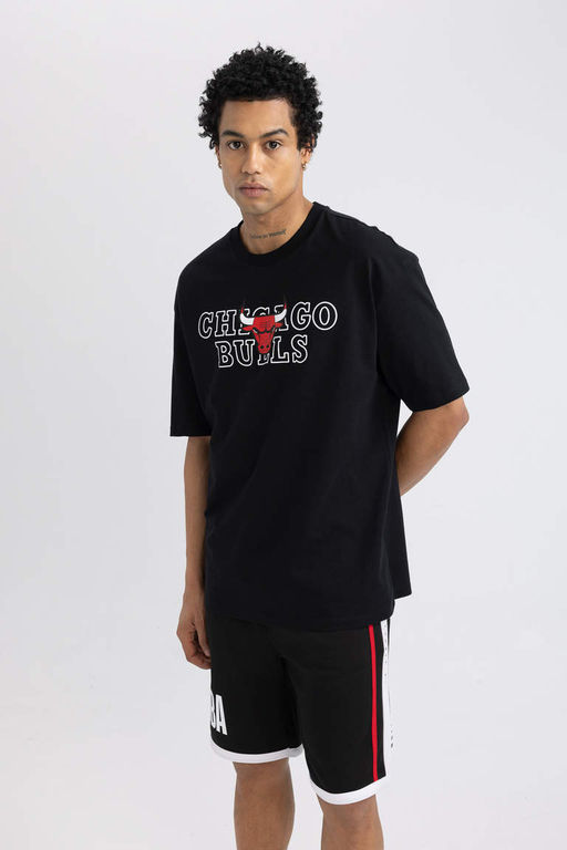 DeFactoFit Футболка свободного покроя NBA Chicago Bulls с круглым вырезом и короткими рукавами с принтом  фото 3