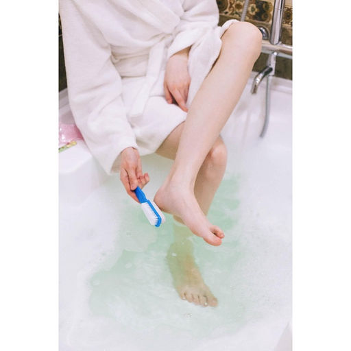 Пемза для педикюра, с щёткой, двусторонняя, 15.5 см, МИКС