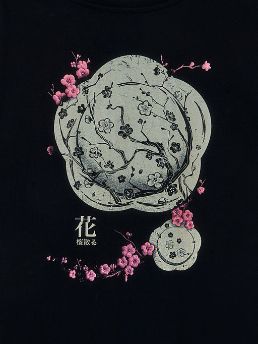 Футболка женская черная с принтом сакуры оверсайз - Mark formelle фото 7
