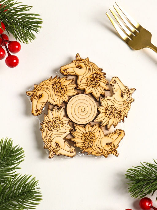 Цена за 2 шт. Подставка под горячее «Лошадь в цветах», 11 см, можжевельник