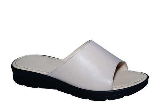 Шлепки женские из натуральной кожи