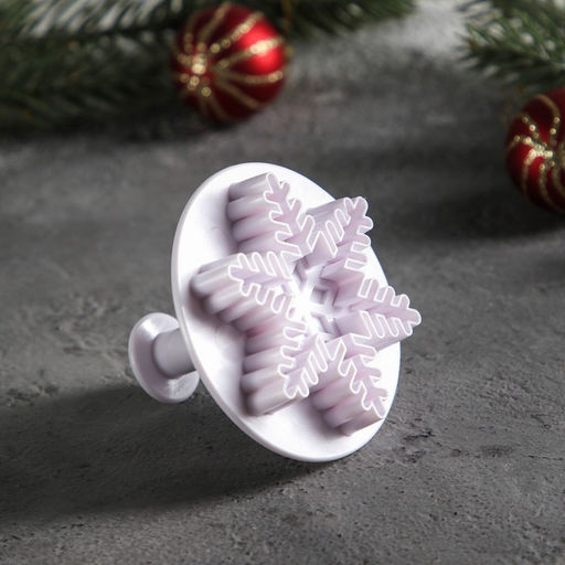 Набор плунжеров кондитерских Доляна «Снежинка большая», 3 шт, цвет МИКС