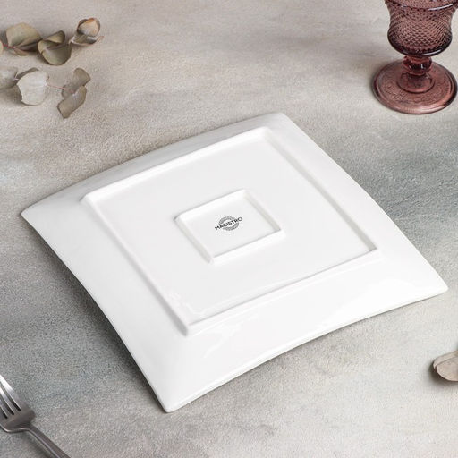 Блюдо для подачи Magistro Квадрат Бланш, d=26 см, фарфор, белое  фото 3