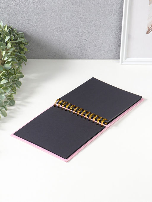 Фотоальбом на спирали 20 листов «Фотоаппарат. Розовый», текстиль, чёрный картон, 17.5×17.5 см