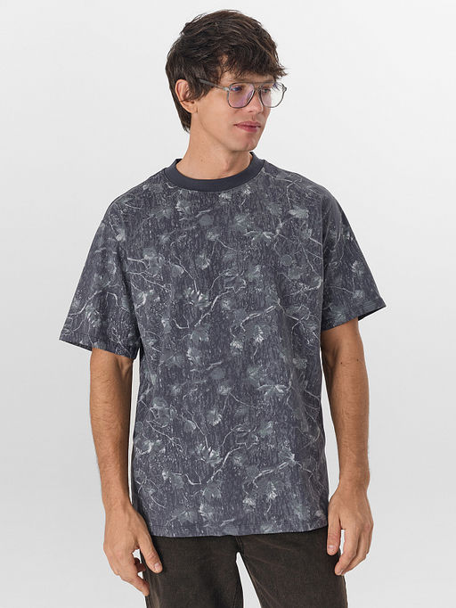 Футболка мужская серая с узором