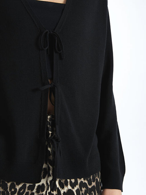 V Yaka Kad?n Triko H?rka