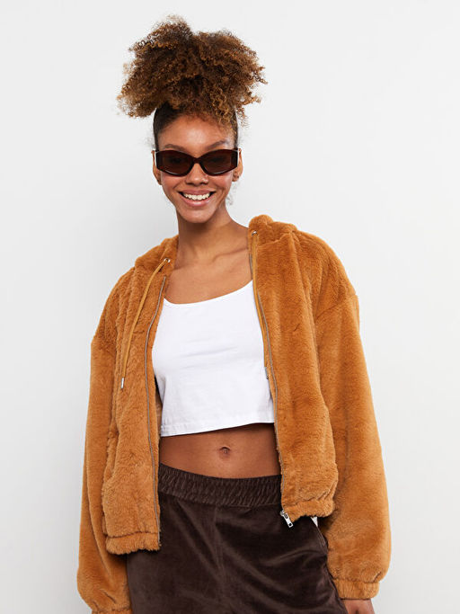 Kap??onlu Kad?n Pel?? Mont