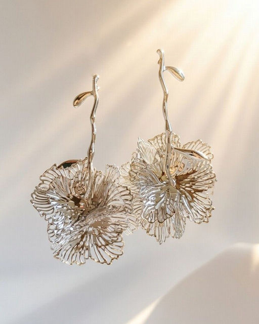 Стильные серьги