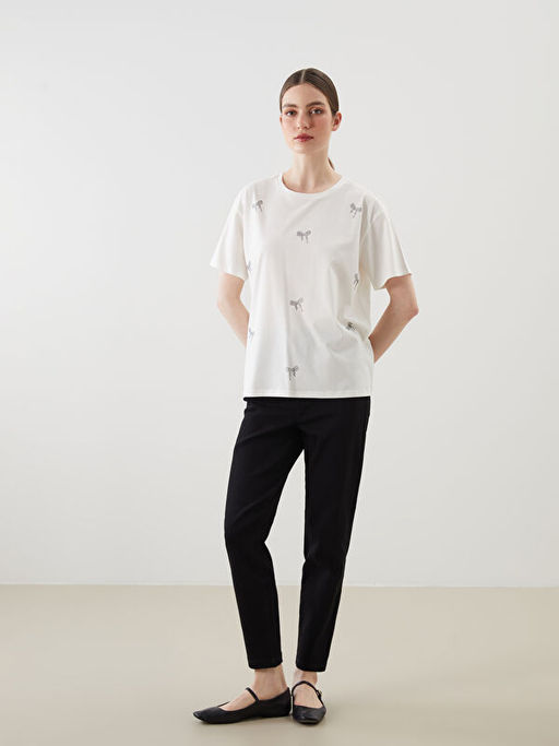 Bisiklet Yaka Fiyonk Detayl? Kad?n Ti??rt