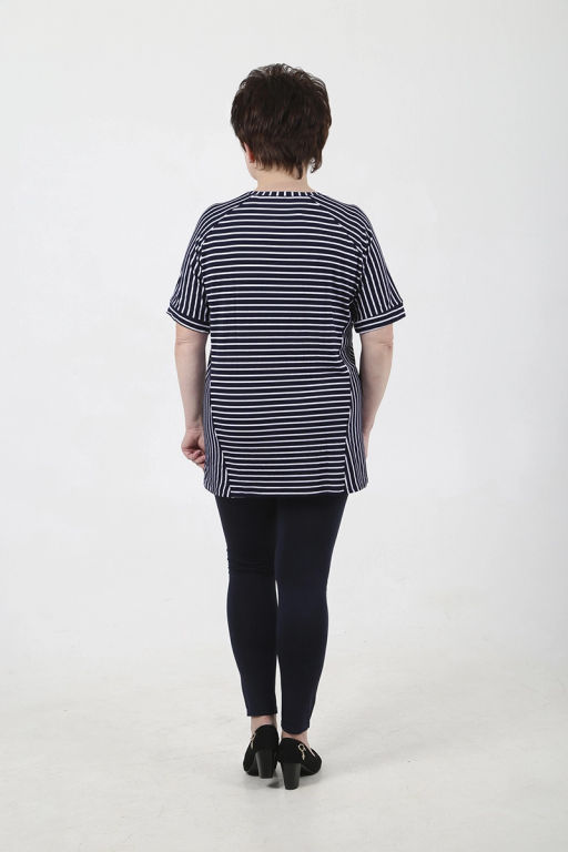 Футболка женская, цвет черный