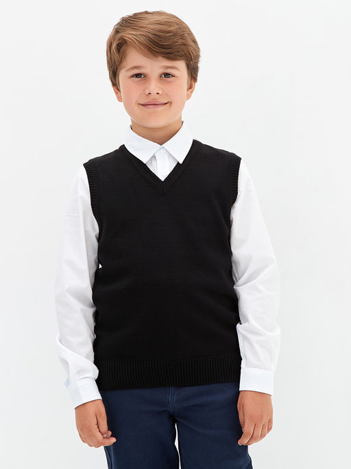 Черный вязаный жилет для мальчика