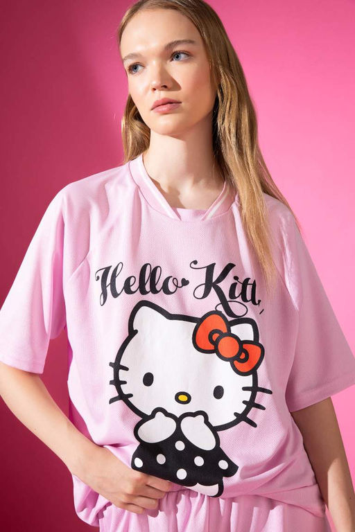 Футболка Cool Hello Kitty Oversize с V-образным вырезом и короткими рукавами - Defacto фото 4