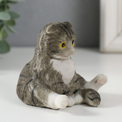 Фигурка полистоун «Котик сидит на попе», 7×7×7.5 см