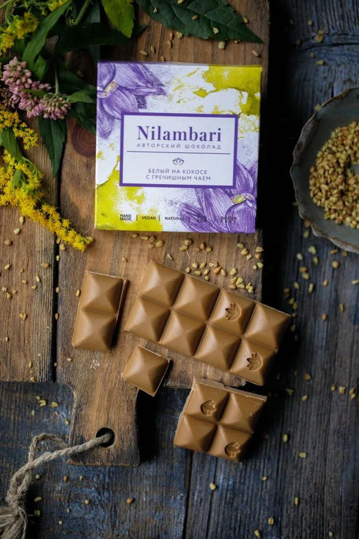 Шоколад Nilambari белый на кокосе с гречишным чаем