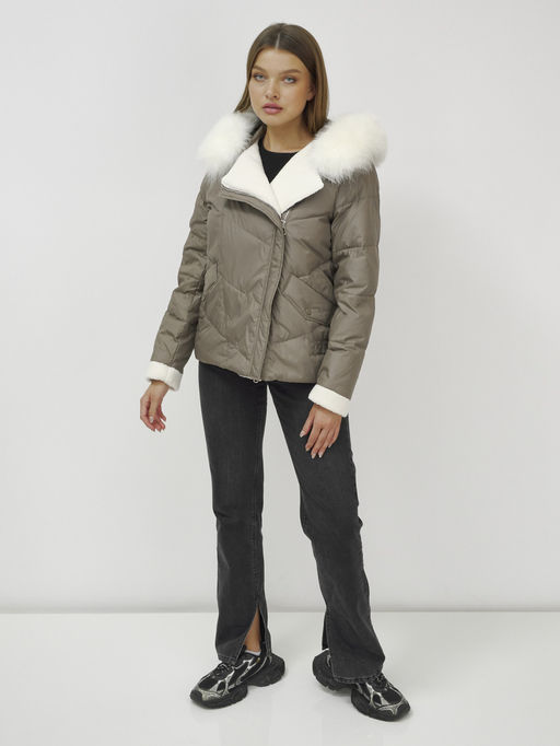 Куртка зимняя женская косуха с мехом и овчиной коричневого цвета 389_1K