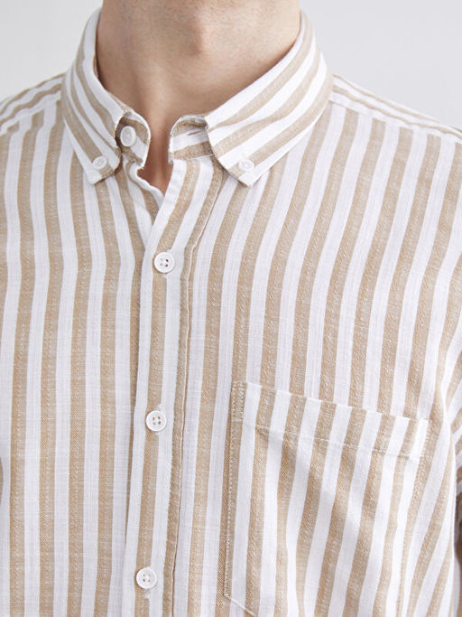 Regular Fit K?sa Kollu ?izgili Erkek G?mlek