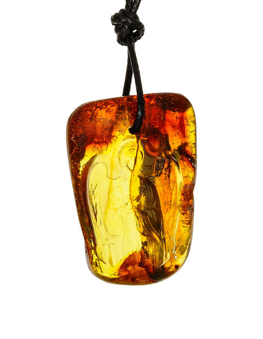 Подвеска из цельного янтаря, украшенная резьбой Ангел-Хранитель