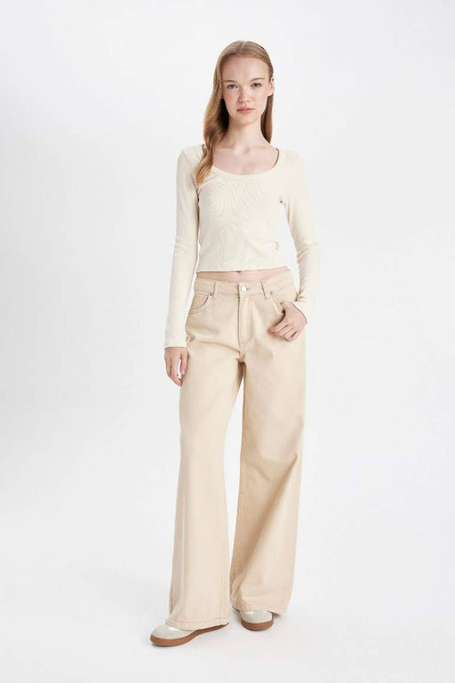 Женская классная однотонная футболка с длинными рукавами и U-образным вырезом в рубчик - Defacto фото 2