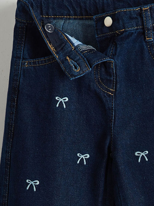 K?z Bebek Kre? G?nlerinin Konforlu Jeani