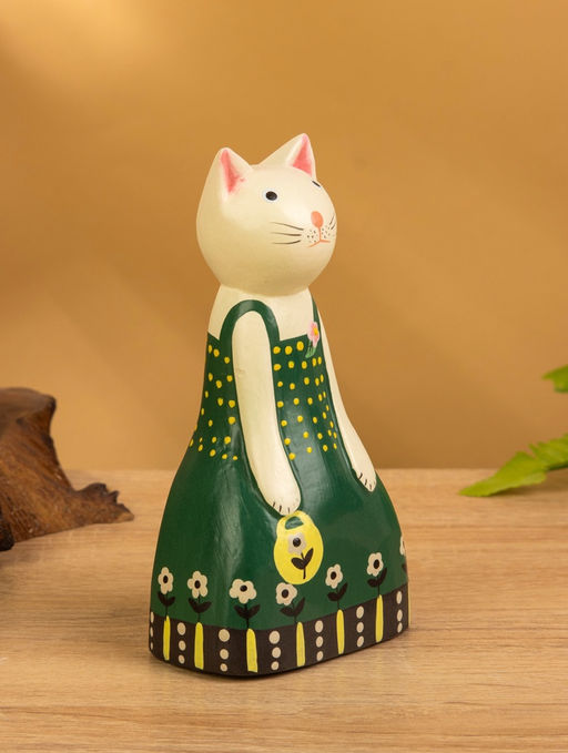Сувенир «Белая кошка в зелёном платье», 9×5×15.5 см, дерево