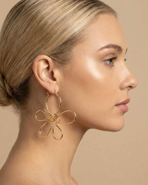 Стильные серьги