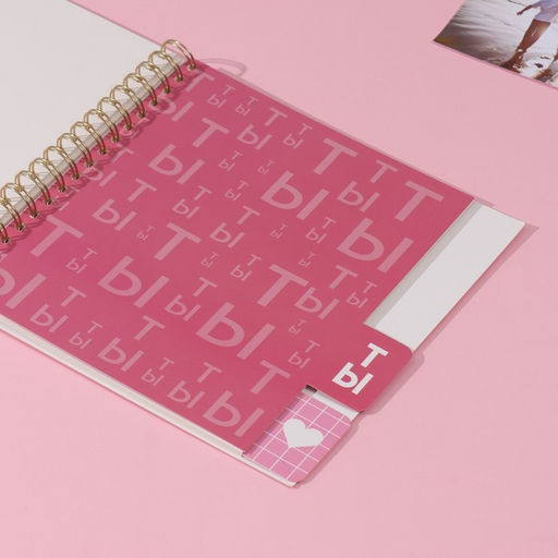 Фотоальбом на спирали 20 листов Котики с пиццей, объёмный элемент и 4 вкладки, 24?24 см