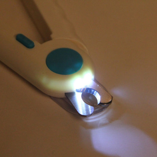 Когтерез инновационный для животных с LED подсветкой, пилкой и отсеком для ногтей "ПРЕМИУМ", прорезиненная ручка, цвет белый, 22*3*15см (фабр коробка)