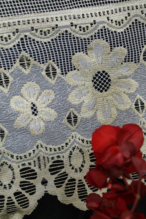Готовые шторы арт. 12080/300/прям/175, тюль из благородной сетки с кружевом, цвет КРЕМ, шир. 300 см, выс. 175 см, на универсальной шторной ленте. НИЗ ПРЯМОЙ