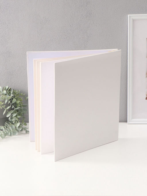 Фотоальбом магнитный на 20 листов Бегемотик с сердечком, кожзам, в коробке, 2.6?32?33.5 см