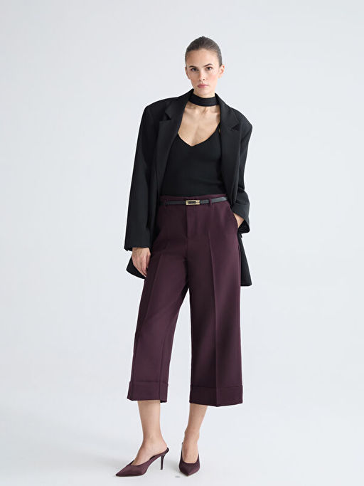 Beli Kemerli Standart Fit Kad?n Pantolon