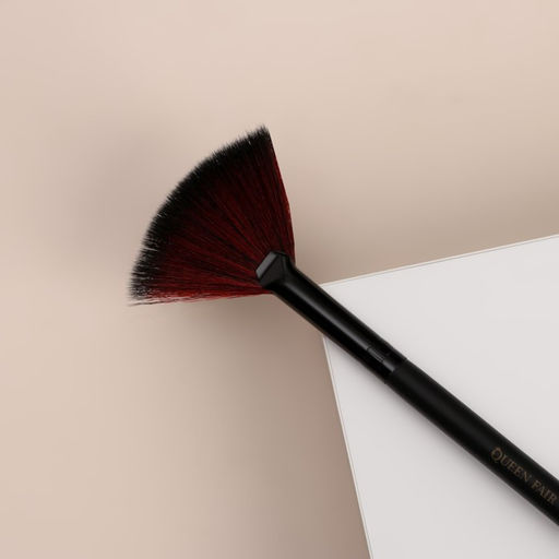 Кисть для макияжа, веерная, 16,5 (+/- 1) см, цвет чёрный - Queen fair фото 3