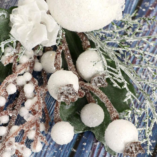 Цена за 3 шт. Еловая ветка декоративная «Зимнее волшебство. Очарование», яблоко, ягоды, цветок в белом, 25 см