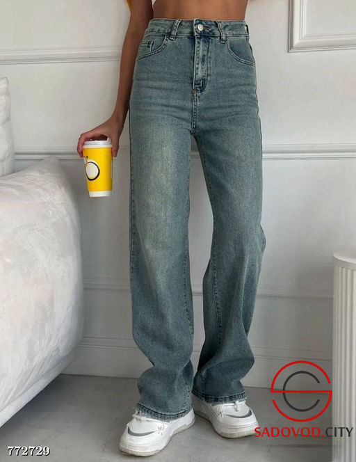 Женские прямые джинсы трубы