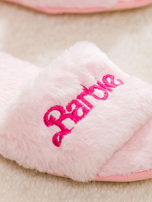 Barbie Nak??l? Kad?n Ev Terli?i