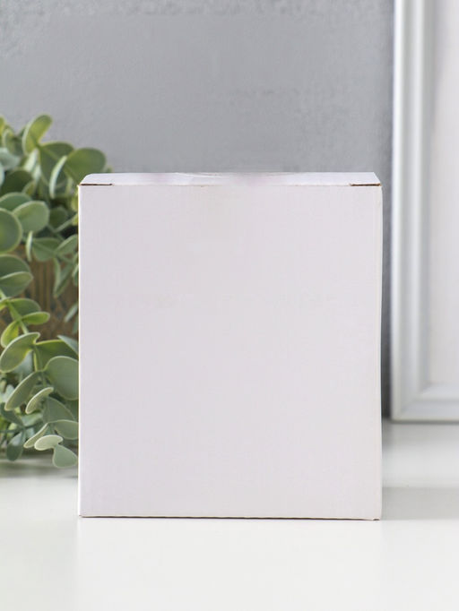 Фигурка полистоун «Девочка с хвостиками в белом платье в горох, с барашком», 6.5×5×10 см