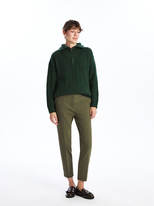 Dik Yaka Kendinden Desenli Kad?n Triko Kazak