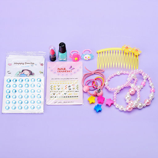 Набор стилиста "Маленькая модница" (19 предметов) в коробке