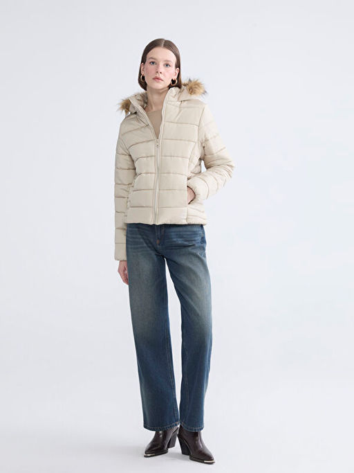 K?rk Kap??onlu Kad?n ?i?me Mont