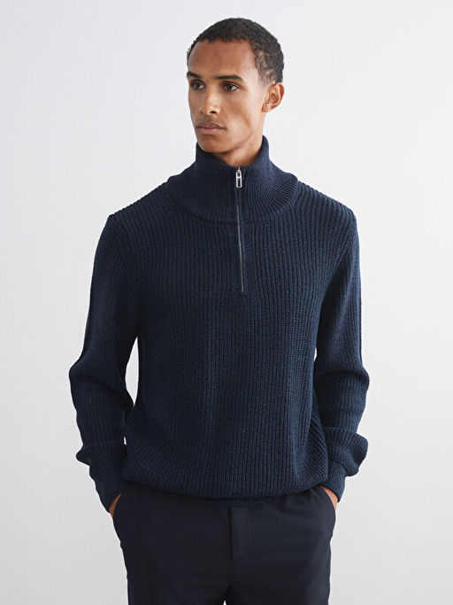 Dik Yaka Erkek Triko Kazak