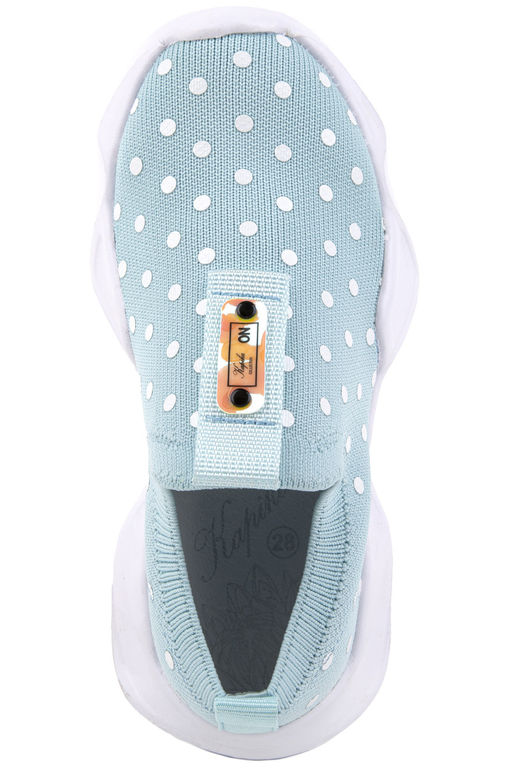 Кроссовки для активного отдыха