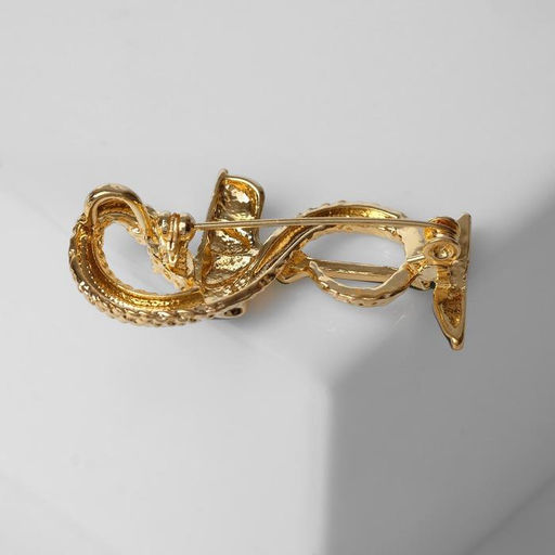 Брошь «Змея в геральдике» извивающаяся, цвет зелёный в золоте