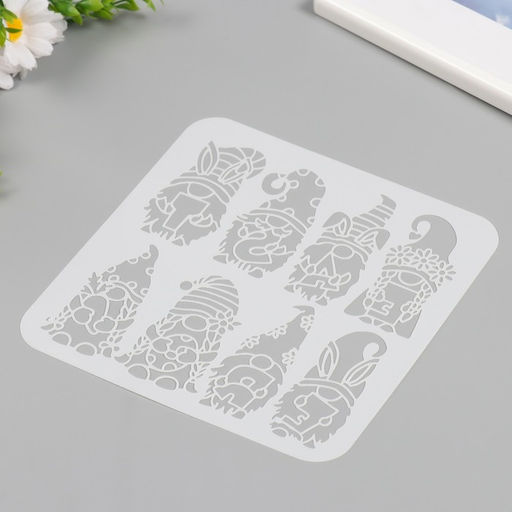 Цена за 3 шт. Трафарет пластик "Гномы" 20х20 см