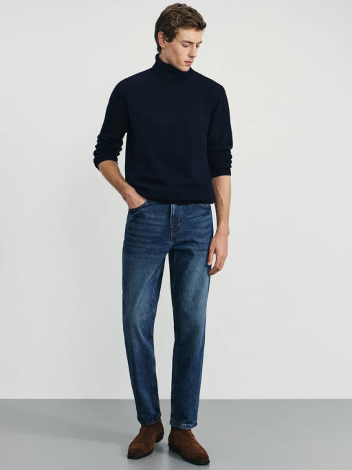 Свитер relax fit с высоким горлом / Zarina