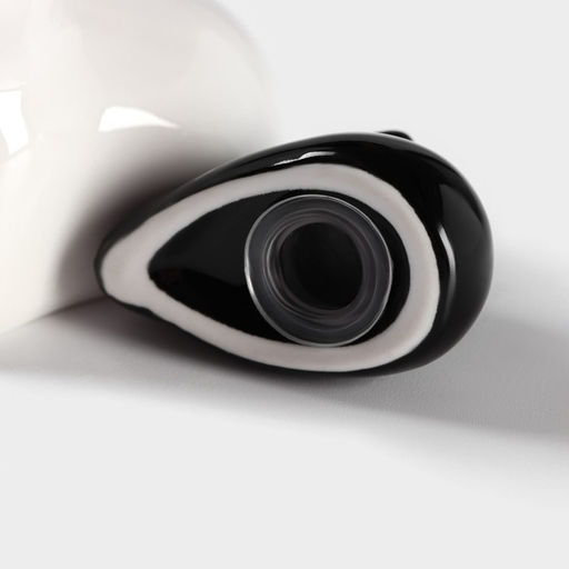 Набор фарфоровый для специй на бамбуковой подставке BellaTenero Зайцы, 3 предмета: солонка 50 мл, перечница 20 мл, подставка, цвет белый и чёрный  фото 6