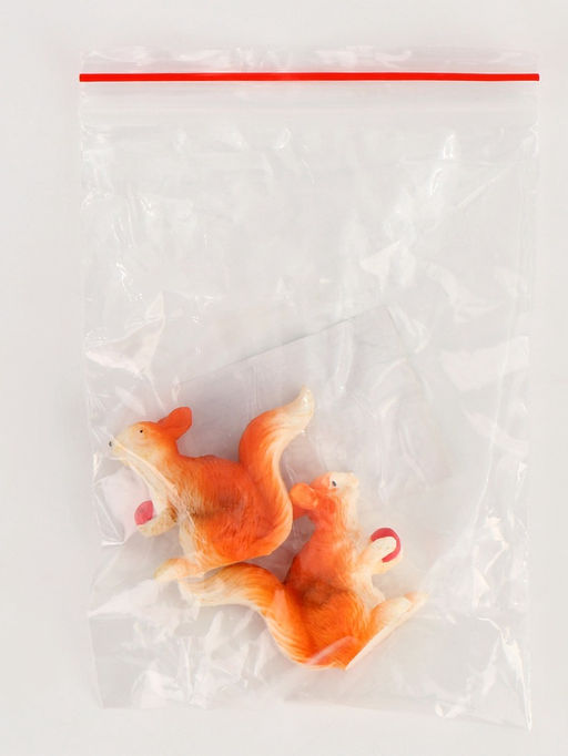 Миниатюра кукольная «Белочка с яблоком», набор 2 шт., размер 1 шт. — 5×4 см