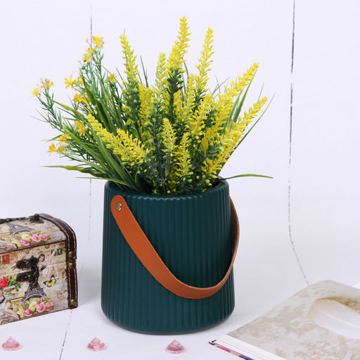 Цена за 2 шт. Ваза из пластика "Адель" 14*14,5см полоска,цвет зеленый