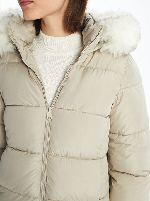 Kad?n Kap??onlu D?z ?i?me Mont - Waikiki фото 2