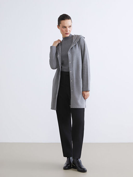 Kap??onlu Kad?n H?rka