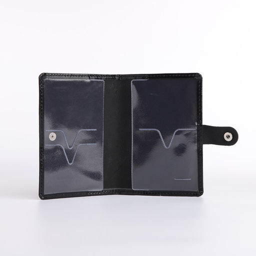 Обложка для паспорта на кнопке, чёрная