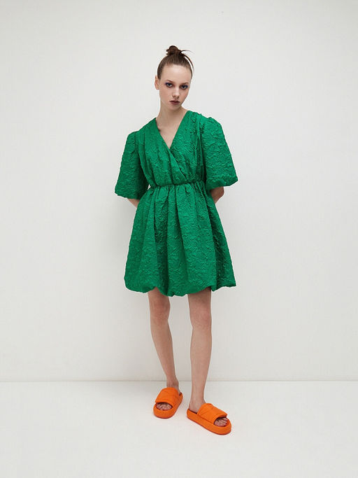 Платье из фактурной ткани с объемными рукавами длиной - Incity фото 5